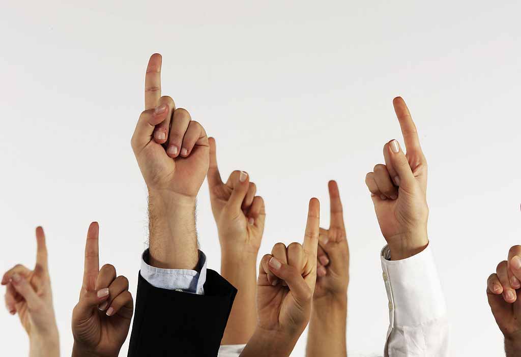 獵頭顧問(wèn)同時(shí)在多家競(jìng)爭(zhēng)對(duì)手間往來(lái)是否該禁止？